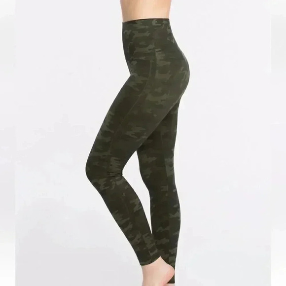 Spanx Women's Large Look At Me Now Seamless Leggings Camo Green Camouflage L Lg - Picture 6 of 8